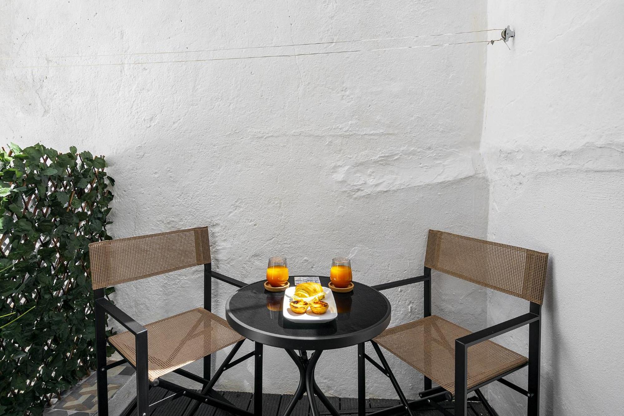 Whome Stylish Family Residence In The Heart Of Chiado 리스본 외부 사진